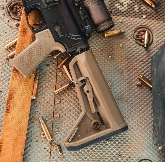 MAGPUL MOE SL CARBINE STOCK - MIL SPEC - F. AR15/M4 - FLAT DARK EARTH, #MAG347-FDE